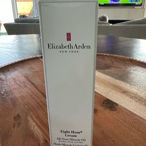 COPY - Body oil spray on